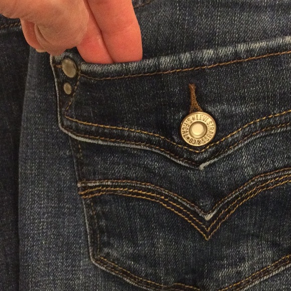 Levi’s Straight Leg Dark Wash 505 Back Flap Pocket Jeans Size 6M - Picture 7 of 7